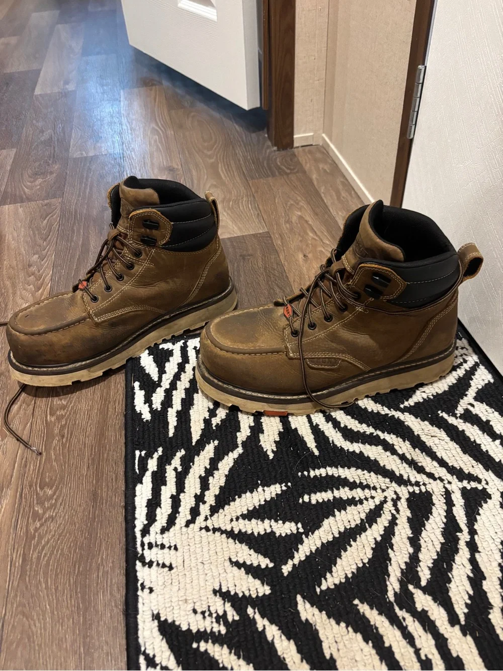 Men's BRUNT Brown Waterproof Safety Work Boots Size 10.5
